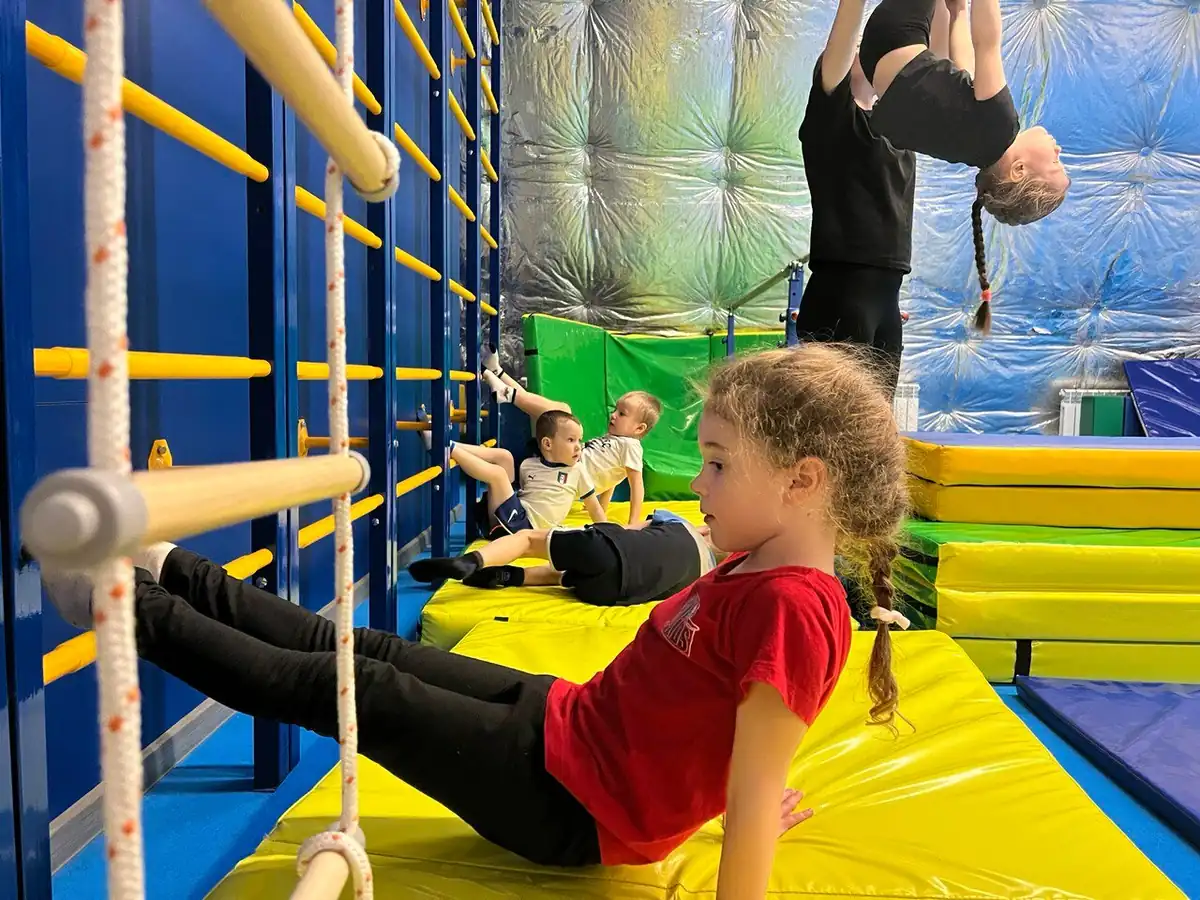 Iron Kids — фото