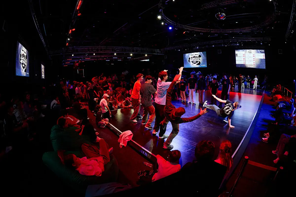 Genesis Groove — фото